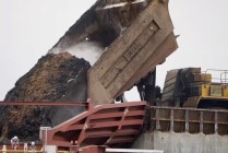 军费疯涨1500亿，加拿大国债压力爆表！加币被拖入财政黑洞？