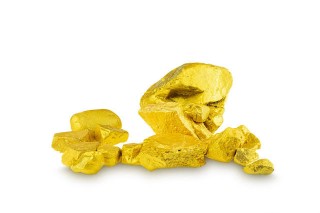 如何观察六福黄金的回收价格走势？这种走势对行业有何影响？