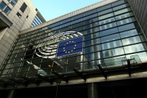 欧洲议会将对欧盟委员会发起不信任动议