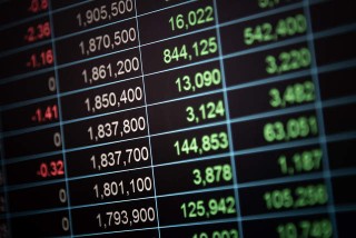 什么是期货市场的套利策略？