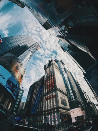 如何选择优质的地板砖？这类地板砖有哪些特点？