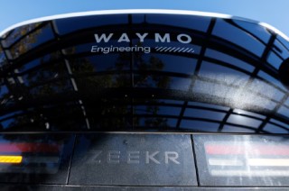 Waymo 旧金山系统故障引质疑：自动驾驶出租车应急能力遭拷问