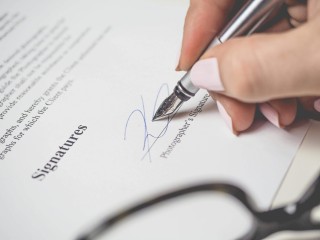 个人办理公积金的流程是怎样的？办理过程中可能遇到哪些困难？