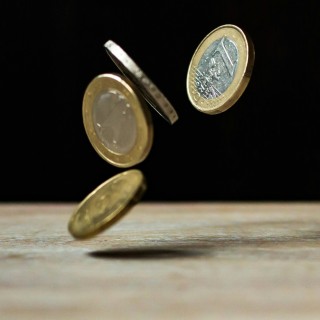 如何深入了解黄金市场的交易规则？这些交易规则有哪些实际应用？