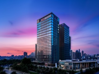 星程酒店斩获2025投资价值十强，华住打造存量改造的确定性