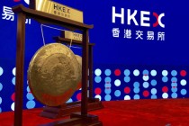 港交所大厅，明天(12月30日)将六锣齐鸣，6家新股同一天香港上市