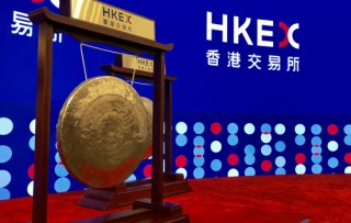 港交所大厅，明天(12月30日)将六锣齐鸣，6家新股同一天香港上市