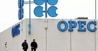 外盘头条：特朗普宣布中断与加拿大贸易谈判 特斯拉完成首次高速公路“完全自动驾驶” OPEC+或再次大幅增产