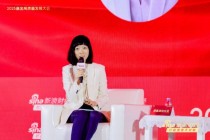 知名基金博主躺赢派研究员谈参会感受：现场灯光红彤彤的，有一点牛市的气氛