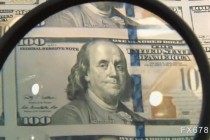 制造业持续收缩叠加降息预期升温，美元指数跌至98关口附近承压运行