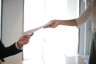 如何合理理赔台风受伤的相关情况？这类理赔有哪些流程步骤？
