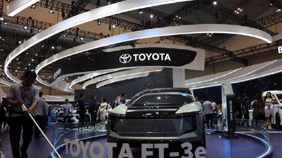 外盘头条：拜登和特朗普发送不同的圣诞信息 日本央行行长称2%通胀目标有望实现 散户资金“显著”涌入英伟达  第5张