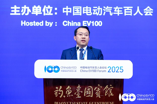 吉利汽车CEO淦家阅呼吁智驾安全平权：没有安全托底，智能化只是空中楼阁  第1张
