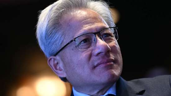 11月26日外盘头条：哈塞特或领跑美联储主席人选 戴尔发布强劲业绩展望 英伟达称其GPU比谷歌AI芯片领先一代  第5张