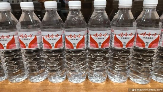 “90后”许思敏接任娃哈哈董事长，宗馥莉以退为进？  第10张