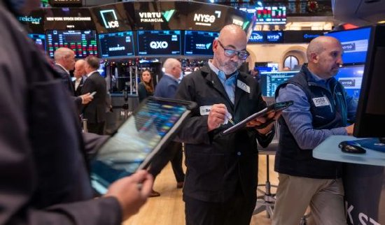 盘前:纳指期货涨0.3% 美股再逼近历史高位 第1张 盘前:纳指期货涨0.3% 美股再逼近历史高位 第1张